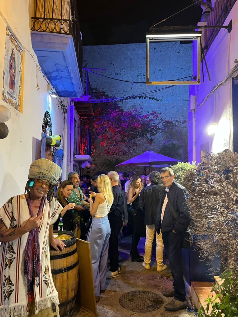 Restaurant/Bar til salgs i Ibiza by - € 435 000 (Ref: 9344655)