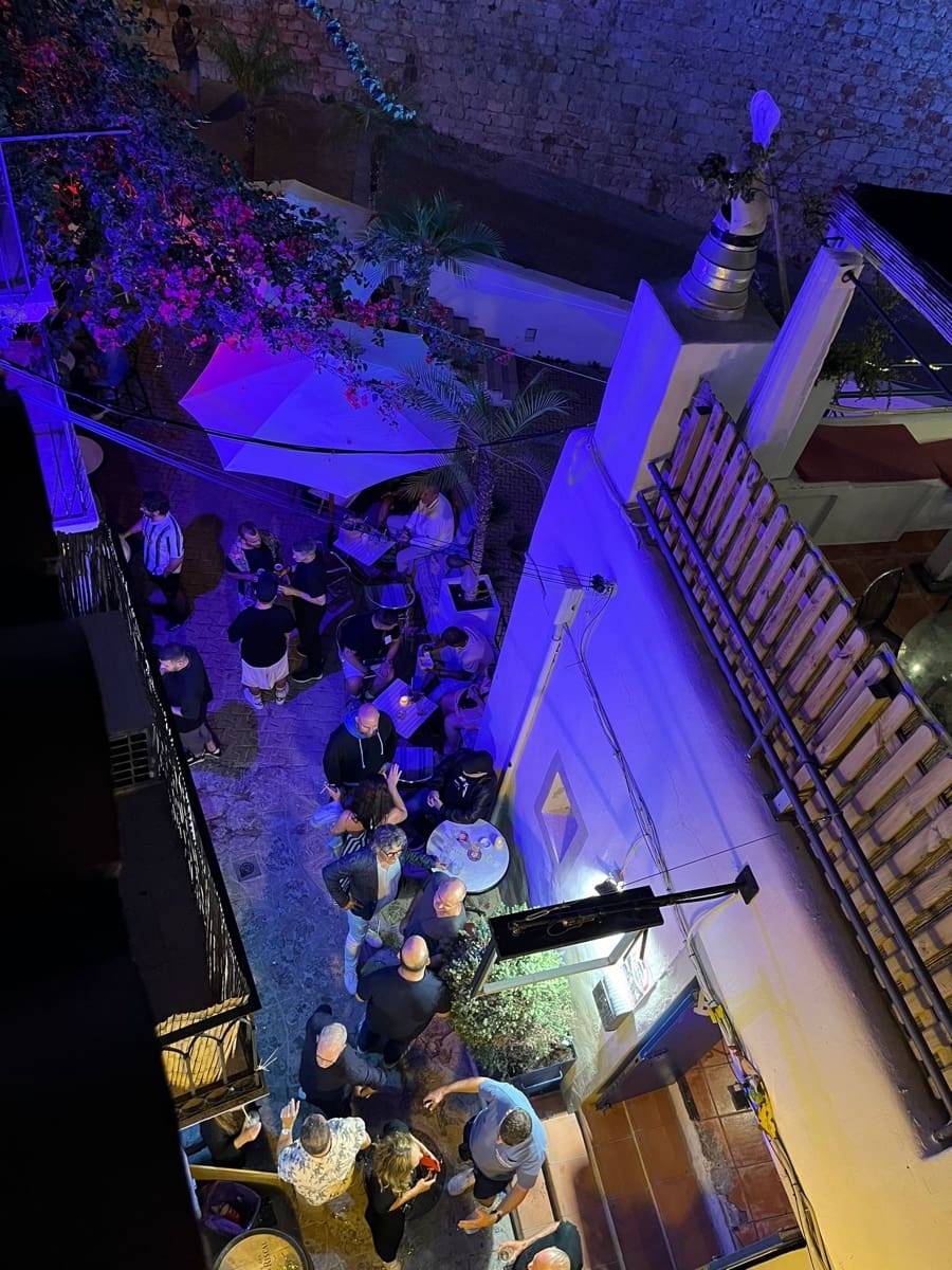 Restaurant/Bar til salgs i Ibiza by - € 435 000 (Ref: 9344655)