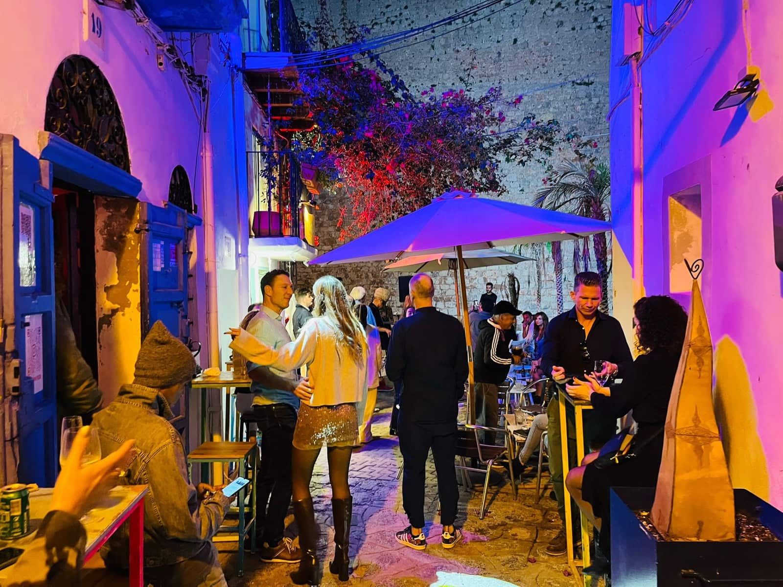 Restaurant/Bar til salgs i Ibiza by - € 435 000 (Ref: 9344655)