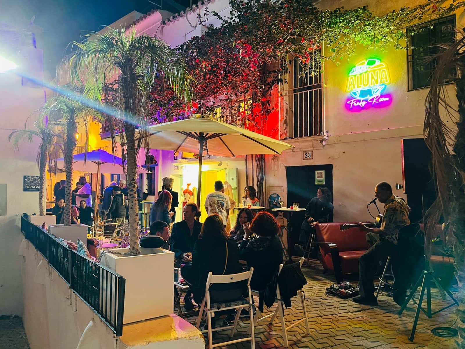 Restaurant/Bar til salgs i Ibiza by - € 435 000 (Ref: 9344655)