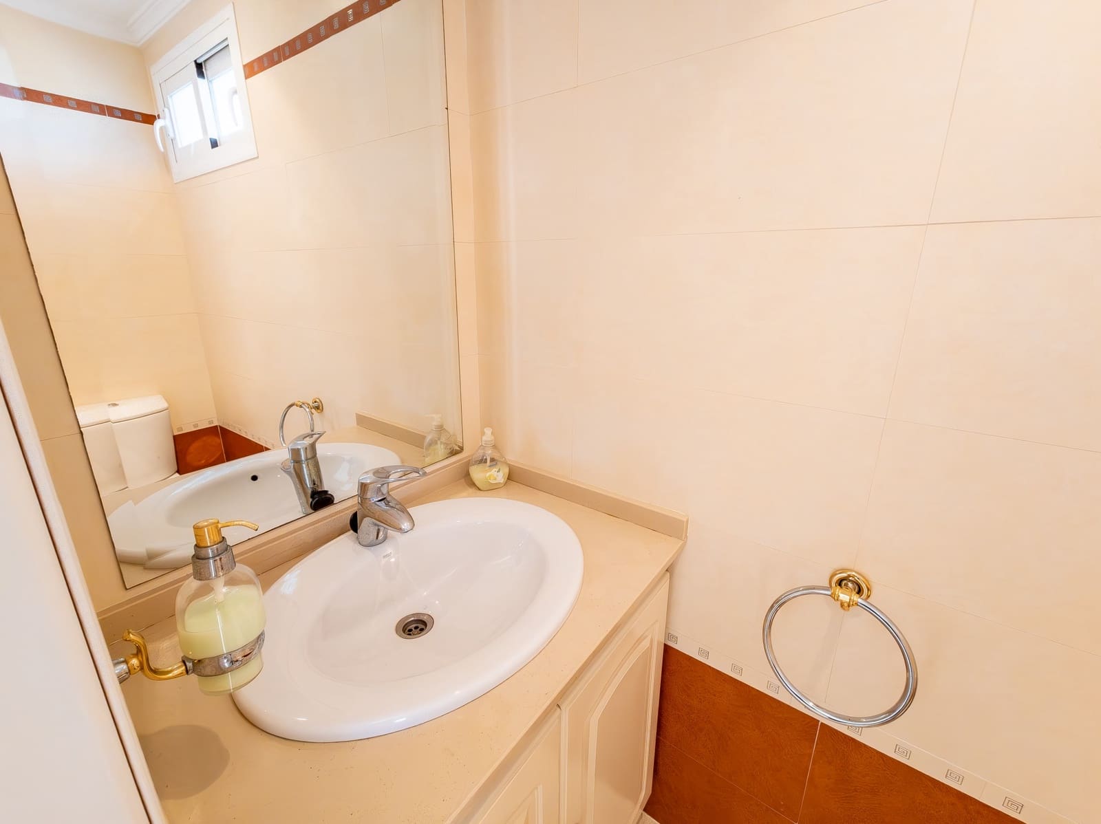 5 makuuhuone Huvila myytävänä paikassa Mijas Costa mukana uima-altaan 
autotalli - 1 000 000 € (Ref: 9359388)