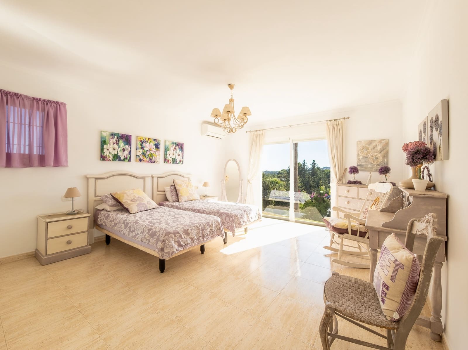 5 makuuhuone Huvila myytävänä paikassa Mijas Costa mukana uima-altaan 
autotalli - 1 000 000 € (Ref: 9359388)