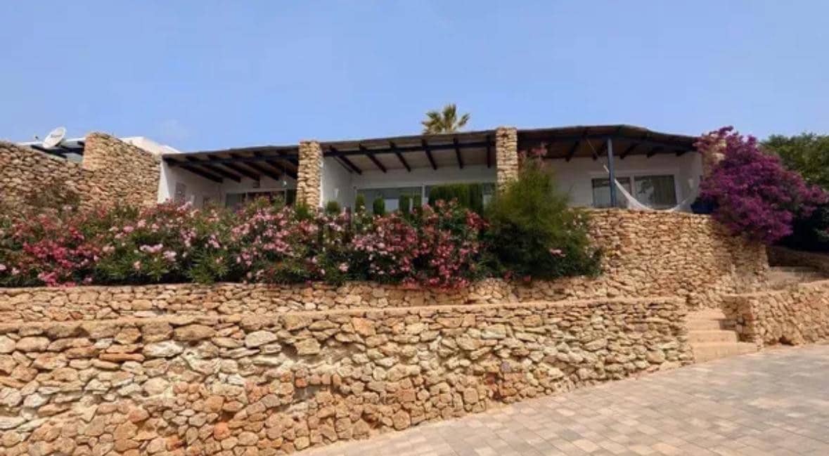 1 makuuhuone Huoneisto myytävänä paikassa Roca Llisa mukana uima-altaan 
autotalli - 695 000 € (Ref: 9359389)