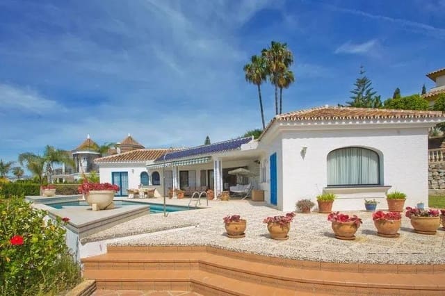 3 soveværelse Villa til salg i Mijas Costa, Mijas med swimmingpool garage - € 1.800.000 (Ref: 9362389)