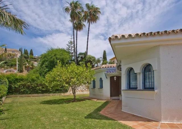 3 soveværelse Villa til salg i Mijas Costa, Mijas med swimmingpool garage - € 1.800.000 (Ref: 9362389)