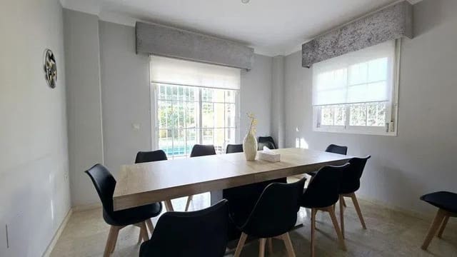 4 soveværelse Villa til salg i Mijas Costa, Mijas med swimmingpool garage - € 790.000 (Ref: 9362391)