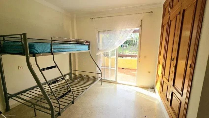 4 soveværelse Villa til salg i Mijas Costa med swimmingpool garage - € 790.000 (Ref: 9362391)