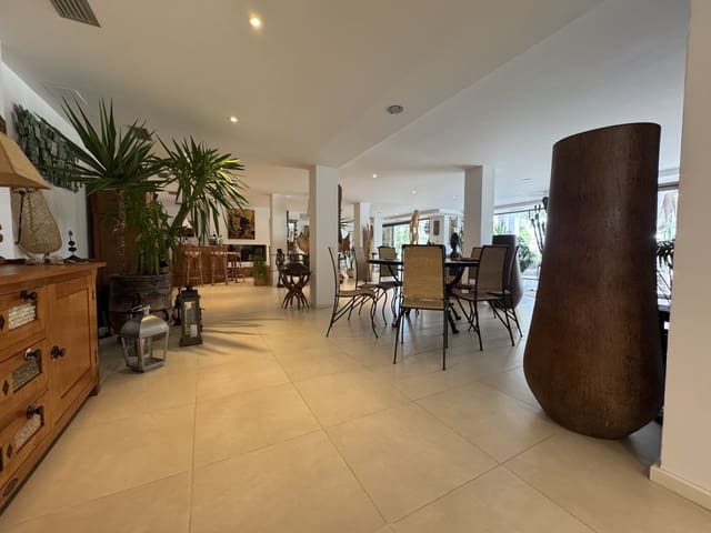 5 soveværelse Villa til salg i Pinos de Alhaurin, Alhaurín de la Torre med swimmingpool garage - € 1.300.000 (Ref: 9367348)