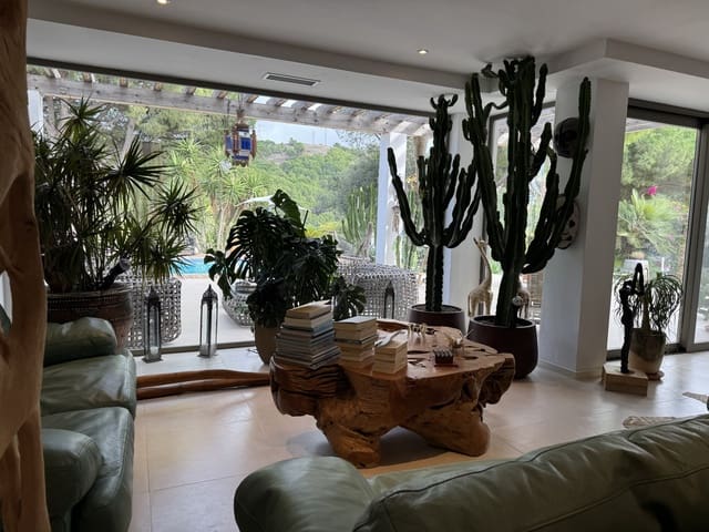 5 soveværelse Villa til salg i Pinos de Alhaurin, Alhaurín de la Torre med swimmingpool garage - € 1.300.000 (Ref: 9367348)