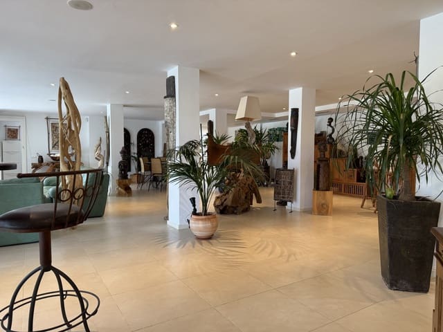 5 soveværelse Villa til salg i Pinos de Alhaurin, Alhaurín de la Torre med swimmingpool garage - € 1.300.000 (Ref: 9367348)