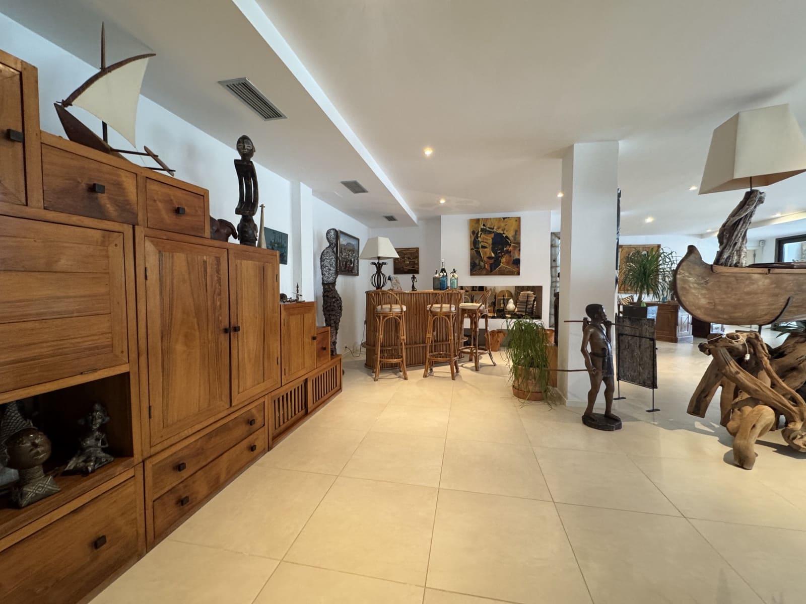 5 soverom Villa til salgs i Pinos de Alhaurin med svømmebasseng garasje - € 1 300 000 (Ref: 9367348)