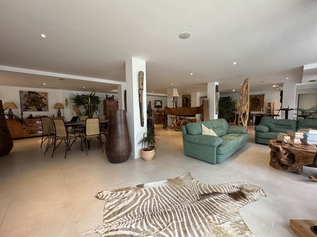 5 soverom Villa til salgs i Pinos de Alhaurin, Alhaurín de la Torre med svømmebasseng garasje - € 1 300 000 (Ref: 9367348)