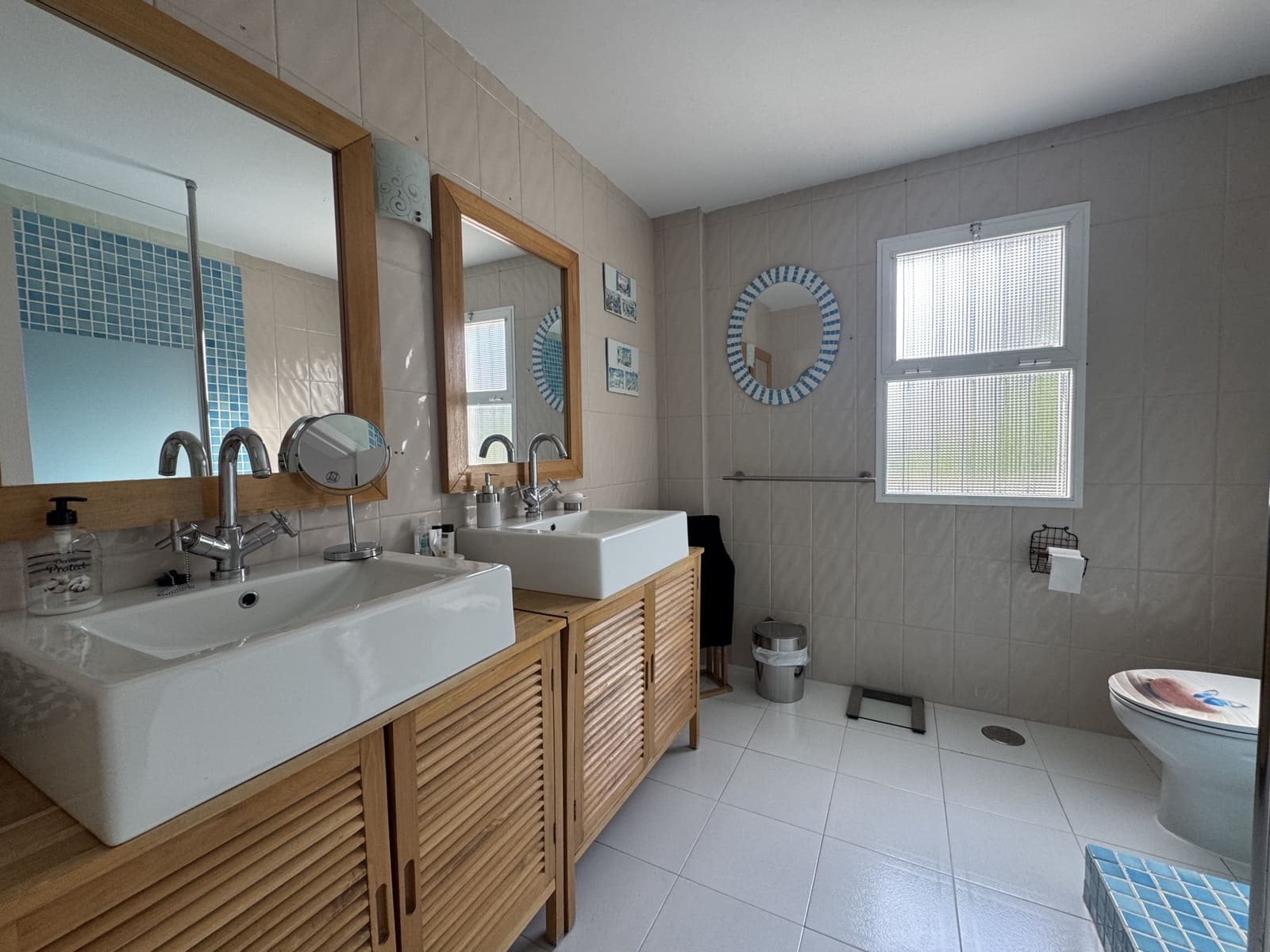 5 soverom Villa til salgs i Pinos de Alhaurin med svømmebasseng garasje - € 1 300 000 (Ref: 9367348)