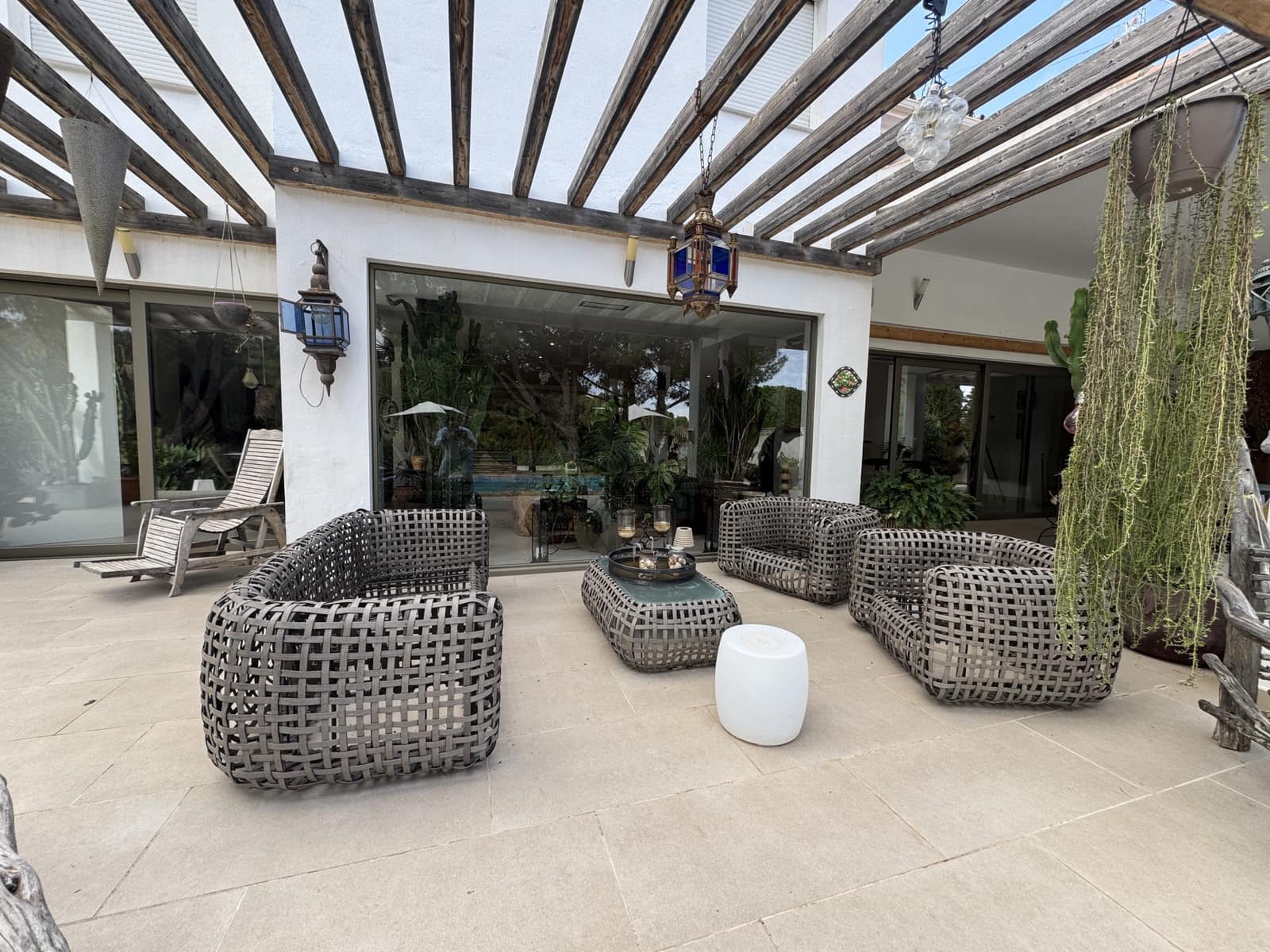 5 soverom Villa til salgs i Pinos de Alhaurin med svømmebasseng garasje - € 1 300 000 (Ref: 9367348)