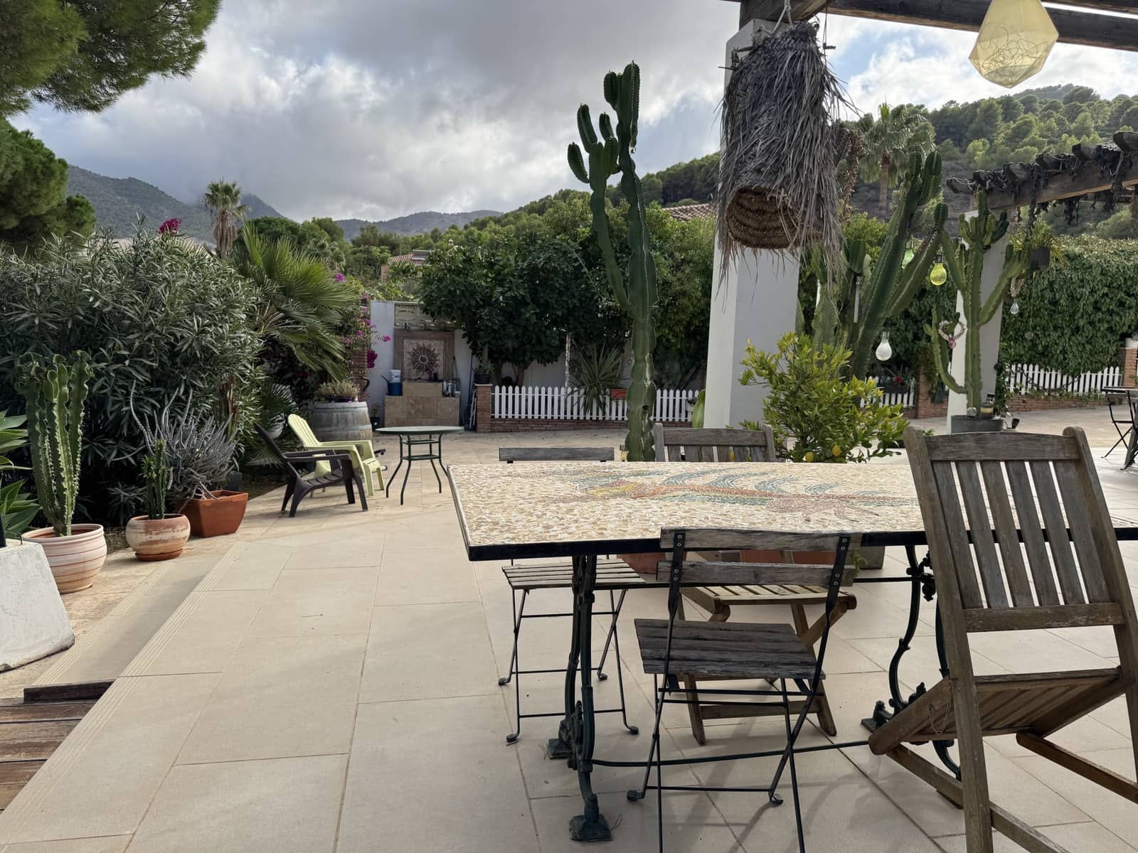 5 soverom Villa til salgs i Pinos de Alhaurin med svømmebasseng garasje - € 1 300 000 (Ref: 9367348)