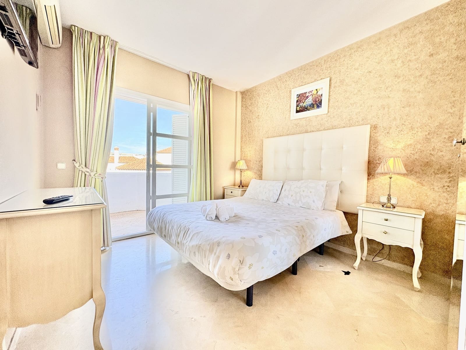 2 bedroom Penthouse for sale in Mijas Costa with pool garage - € 340,000 (Ref: 9371966)