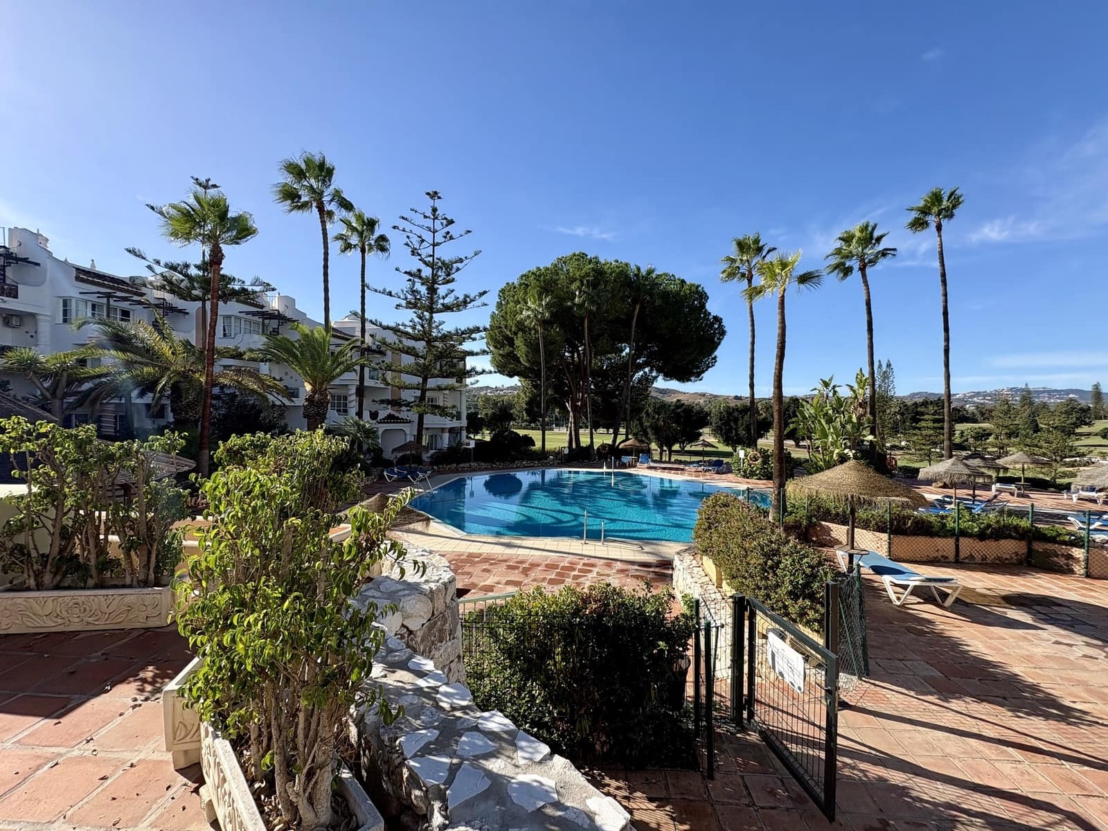 2 bedroom Penthouse for sale in Mijas Costa with pool garage - € 340,000 (Ref: 9371966)