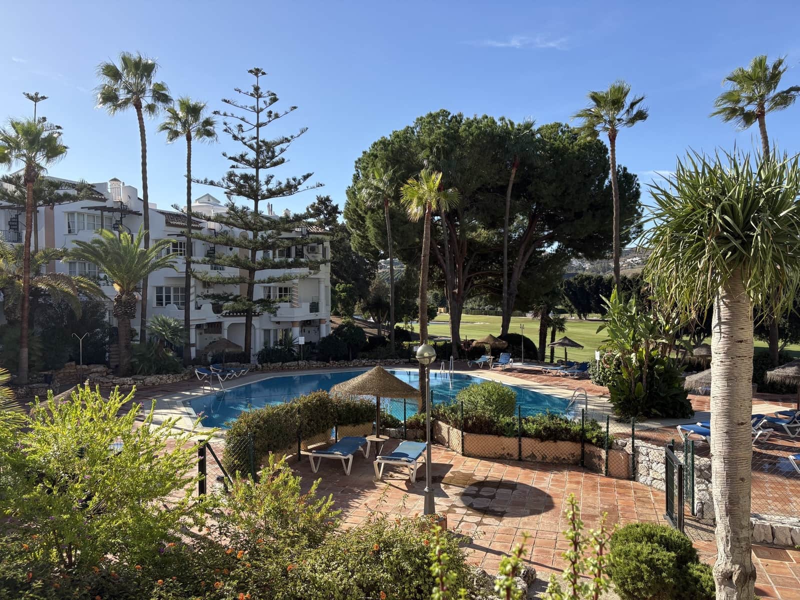 2 bedroom Penthouse for sale in Mijas Costa with pool garage - € 350,000 (Ref: 9371966)
