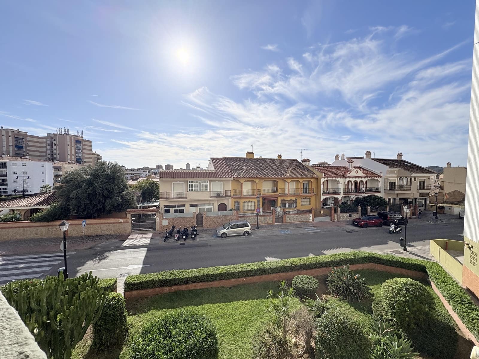 3 makuuhuone Huoneisto myytävänä paikassa Fuengirola mukana 
autotalli - 320 000 € (Ref: 9375156)