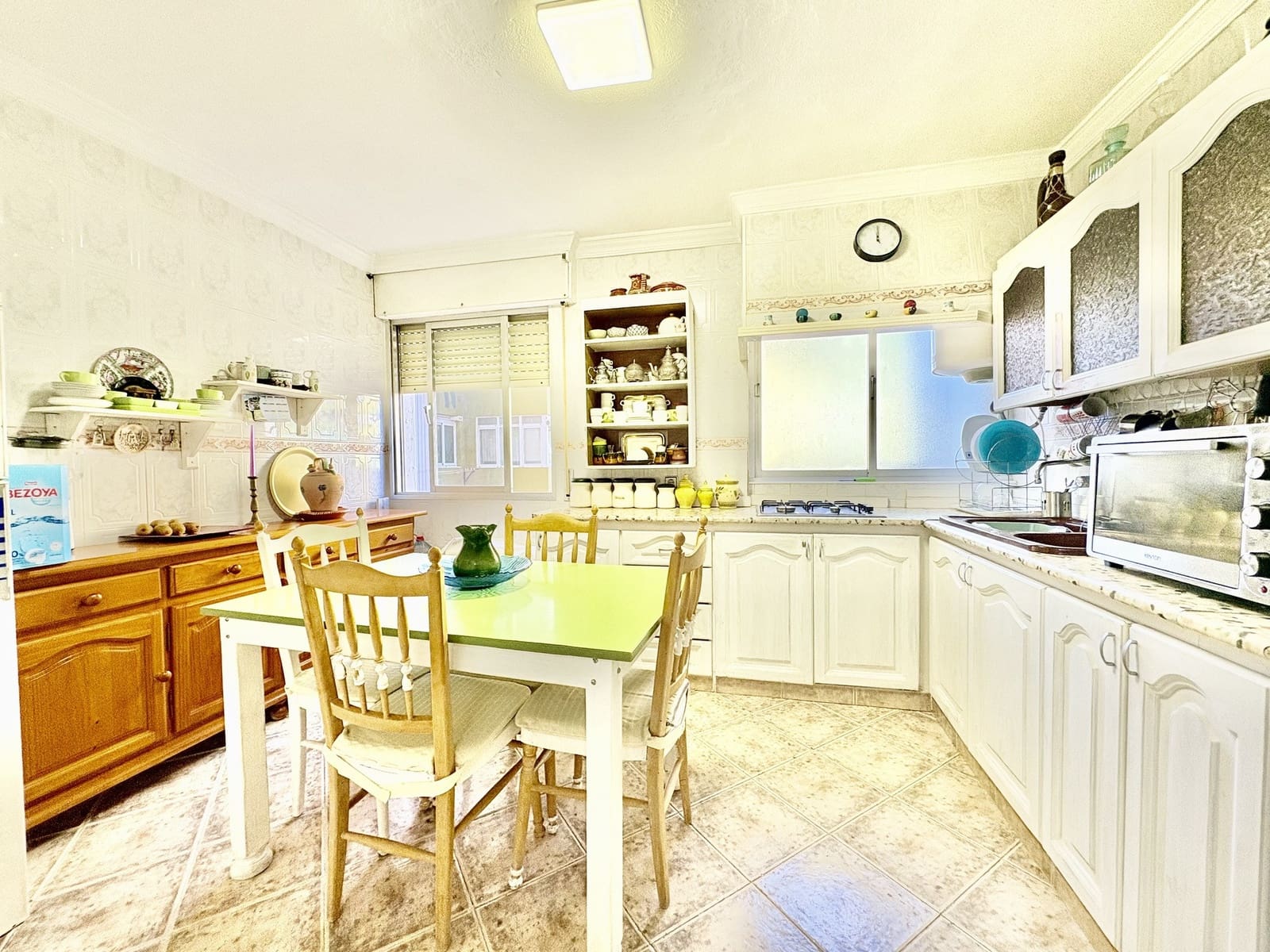 3 makuuhuone Huoneisto myytävänä paikassa Fuengirola mukana 
autotalli - 320 000 € (Ref: 9375156)