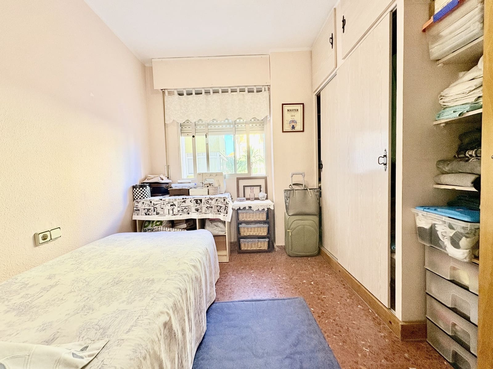 3 makuuhuone Huoneisto myytävänä paikassa Fuengirola mukana 
autotalli - 320 000 € (Ref: 9375156)