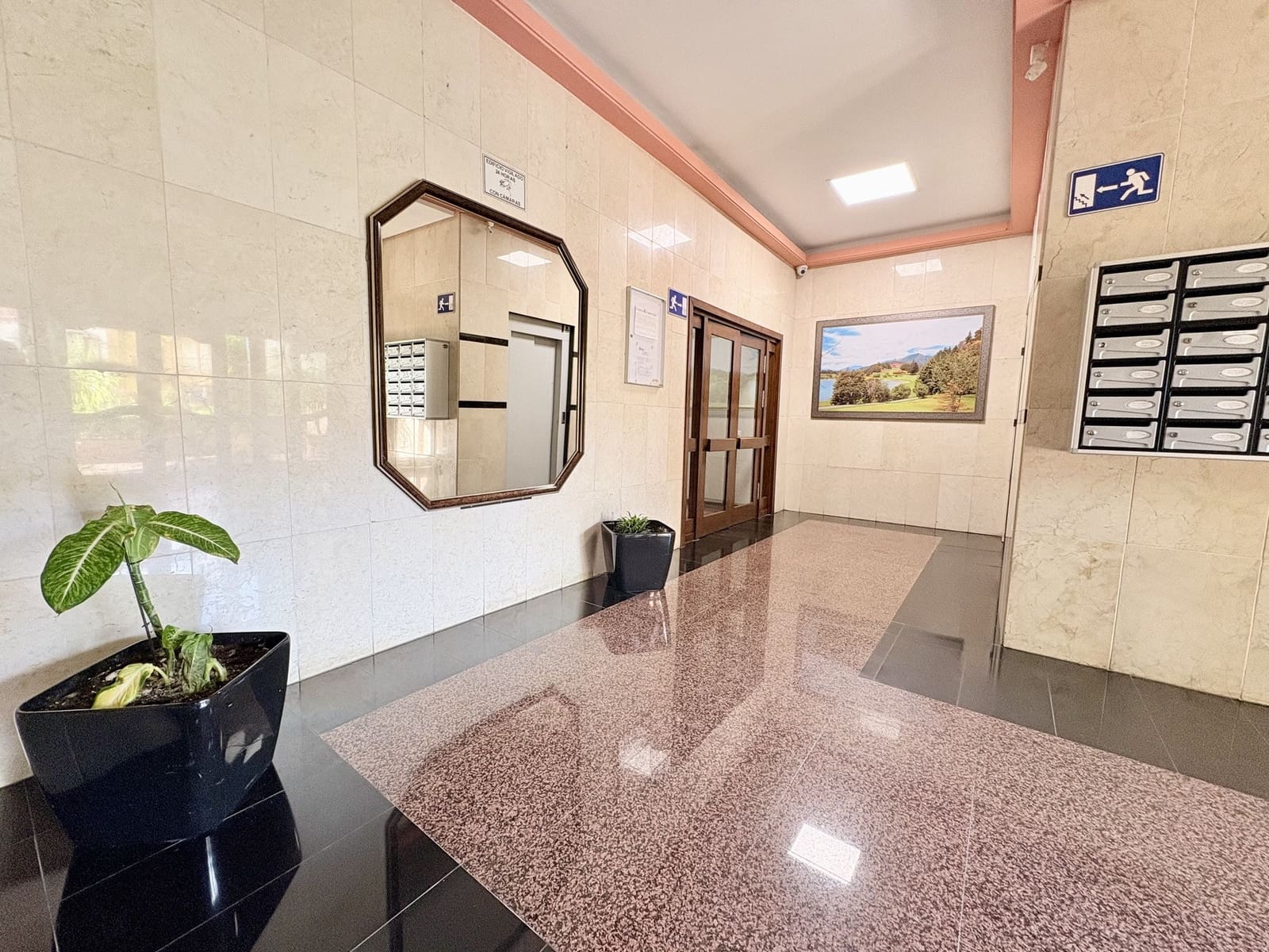 3 makuuhuone Huoneisto myytävänä paikassa Fuengirola mukana 
autotalli - 320 000 € (Ref: 9375156)