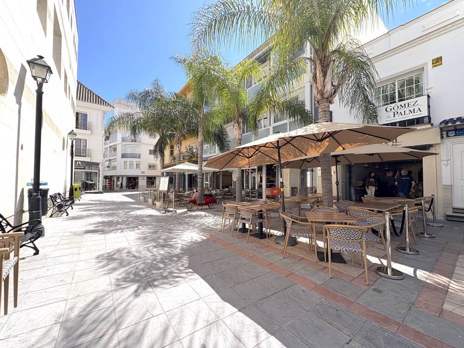 3 makuuhuone Huoneisto myytävänä paikassa Fuengirola mukana 
autotalli - 320 000 € (Ref: 9375156)