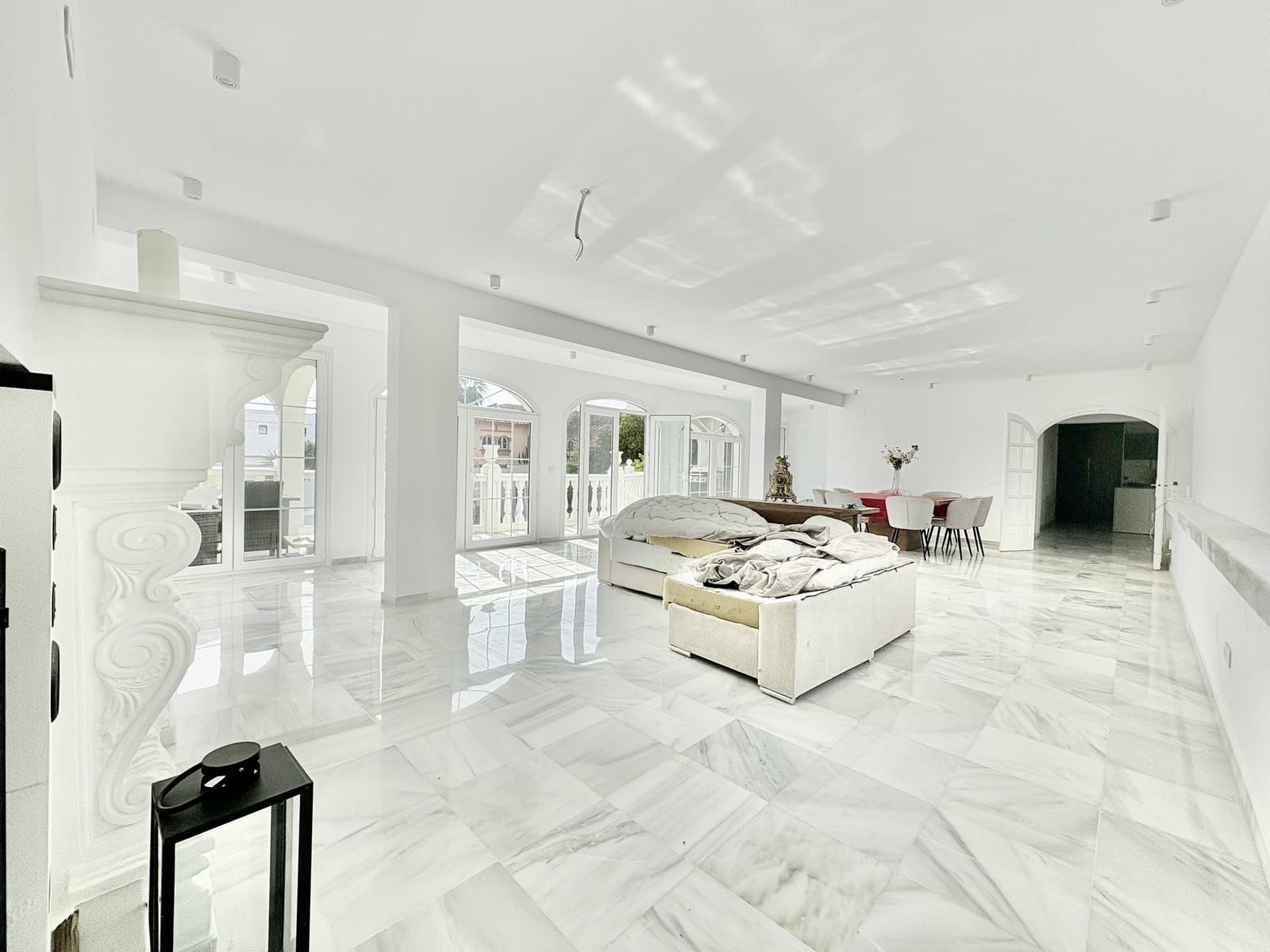 9 bedroom Villa for sale in Mijas Costa with pool garage - € 1,699,000 (Ref: 9377892)