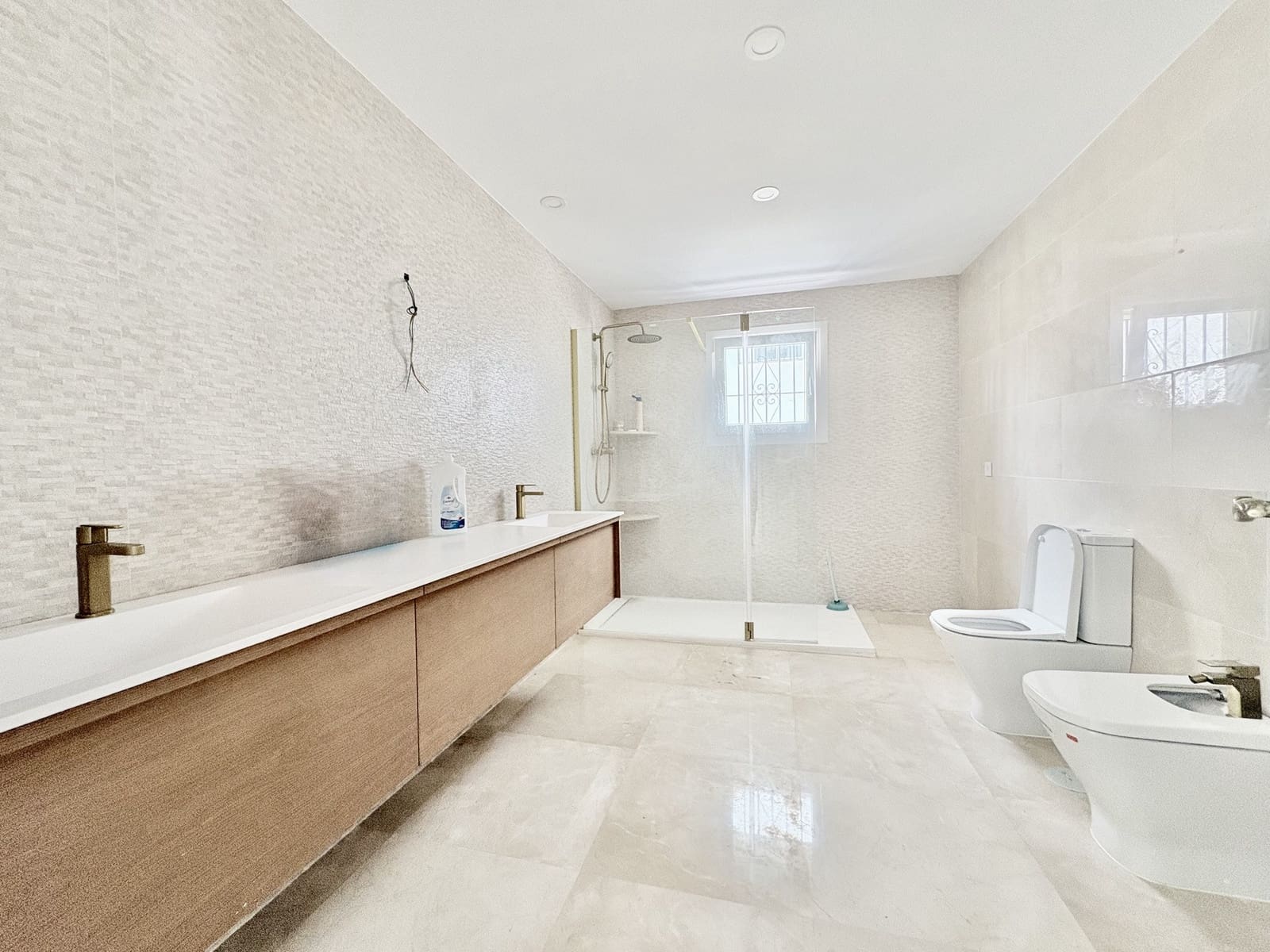 9 bedroom Villa for sale in Mijas Costa with pool garage - € 1,699,000 (Ref: 9377892)