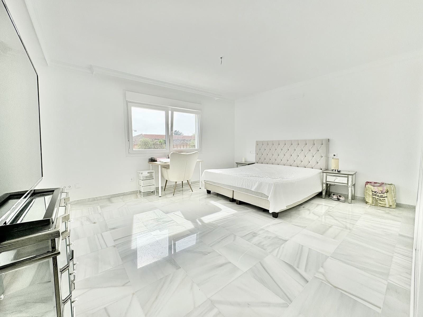 9 bedroom Villa for sale in Mijas Costa with pool garage - € 1,699,000 (Ref: 9377892)