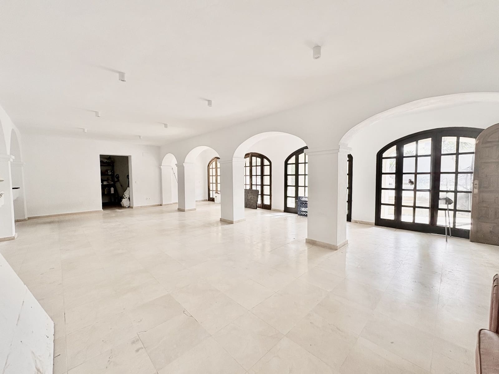 9 bedroom Villa for sale in Mijas Costa with pool garage - € 1,699,000 (Ref: 9377892)