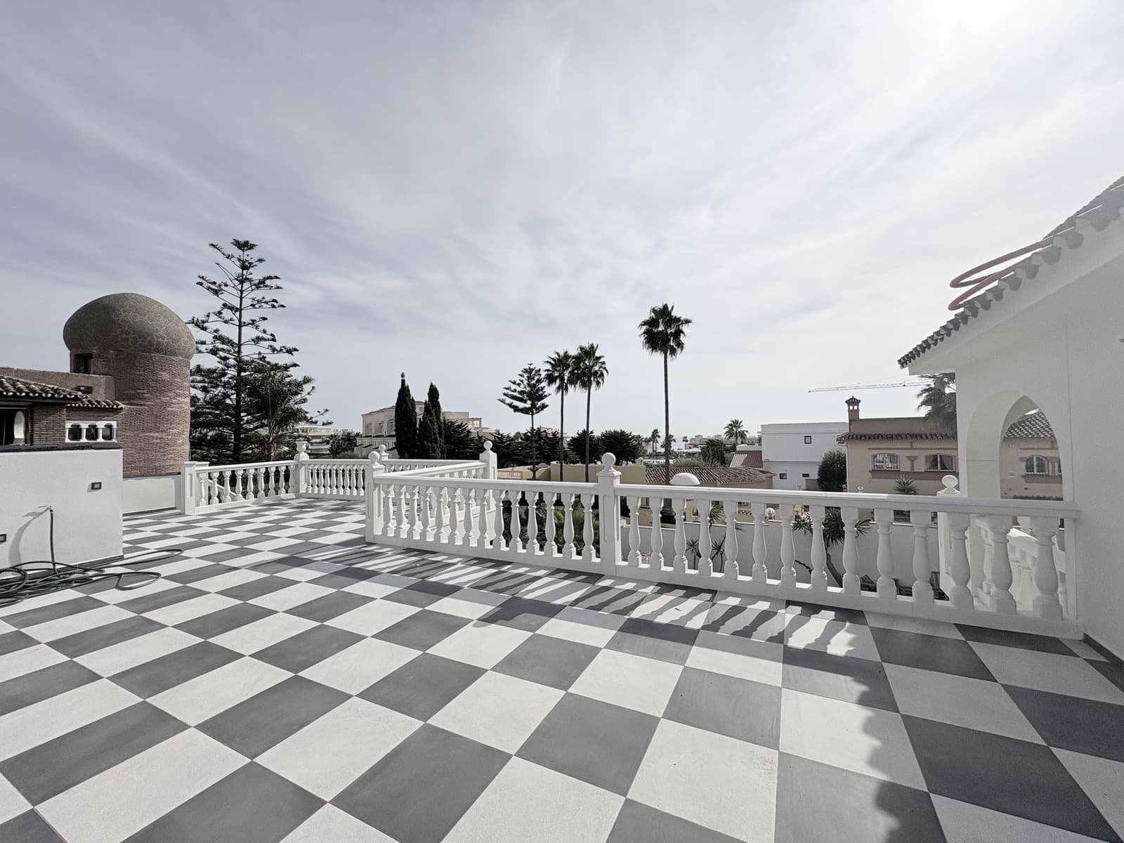 9 bedroom Villa for sale in Mijas Costa with pool garage - € 1,699,000 (Ref: 9377892)