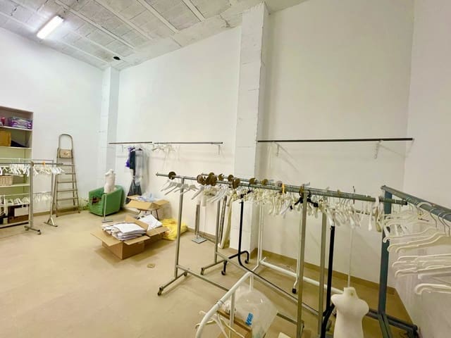 Bedrijf te koop in Roquetas de Mar - € 175.000 (Ref: 9382572)