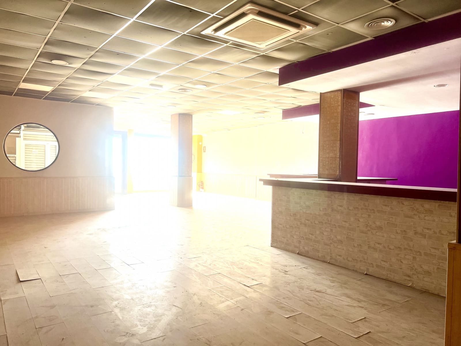 Business for sale in Vicar with garage - € 210,000 (Ref: 9382573)