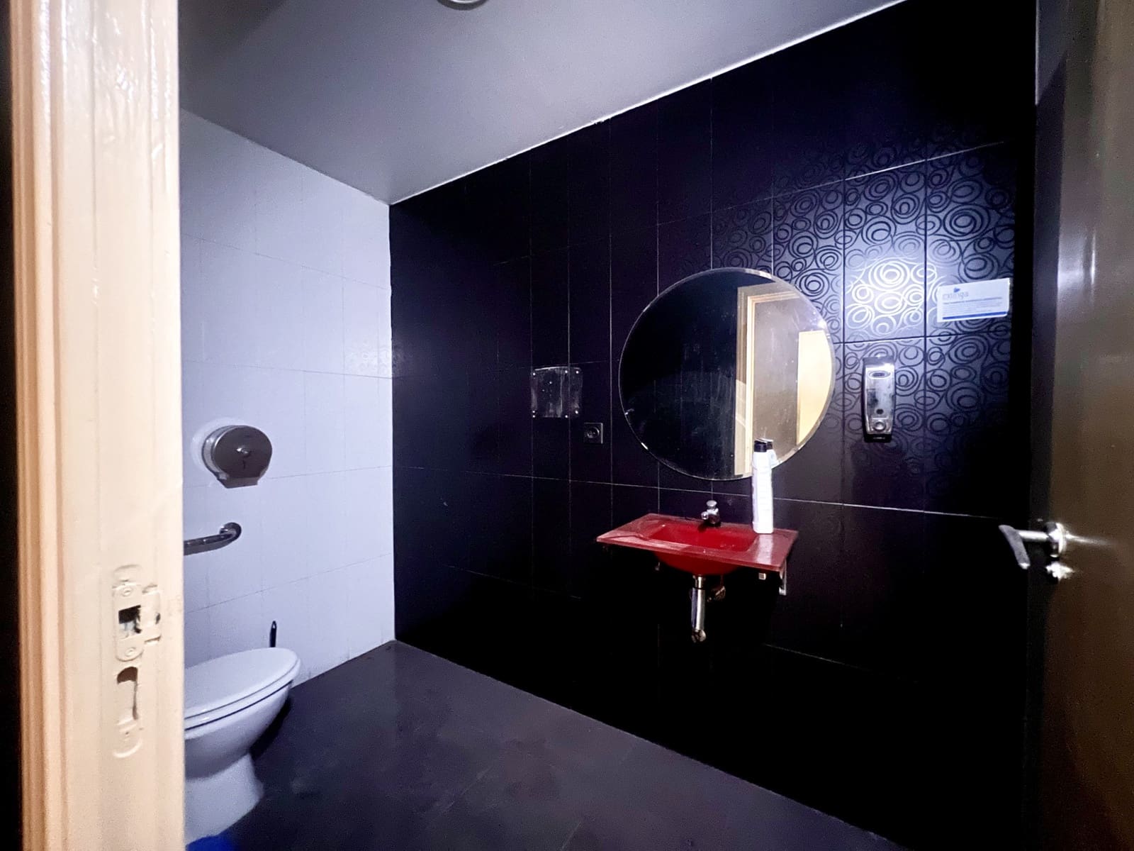 Business for sale in Vicar with garage - € 210,000 (Ref: 9382573)