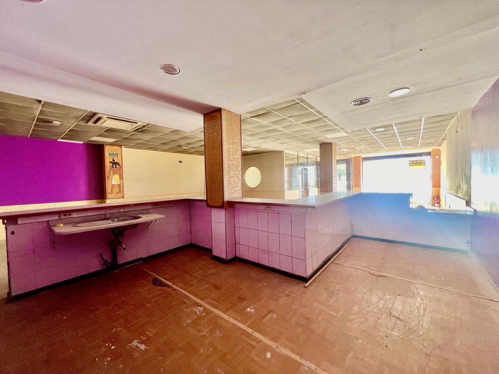 Business for sale in Vicar with garage - € 210,000 (Ref: 9382573)