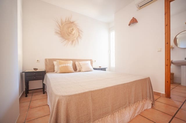 1 soveværelse Lejlighed til salg i Santa Eulalia / Santa Eularia - € 345.000 (Ref: 9382574)