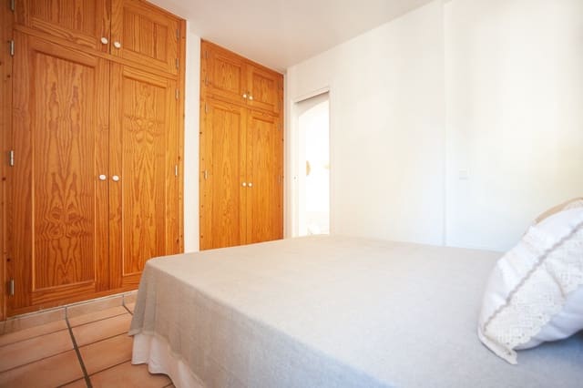 1 soveværelse Lejlighed til salg i Santa Eulalia / Santa Eularia - € 345.000 (Ref: 9382574)