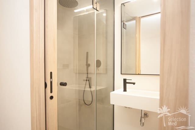 Apartamento de 2 habitaciones en Santa Eulalia / Santa Eularia en venta con piscina - 820.000 € (Ref: 9385429)