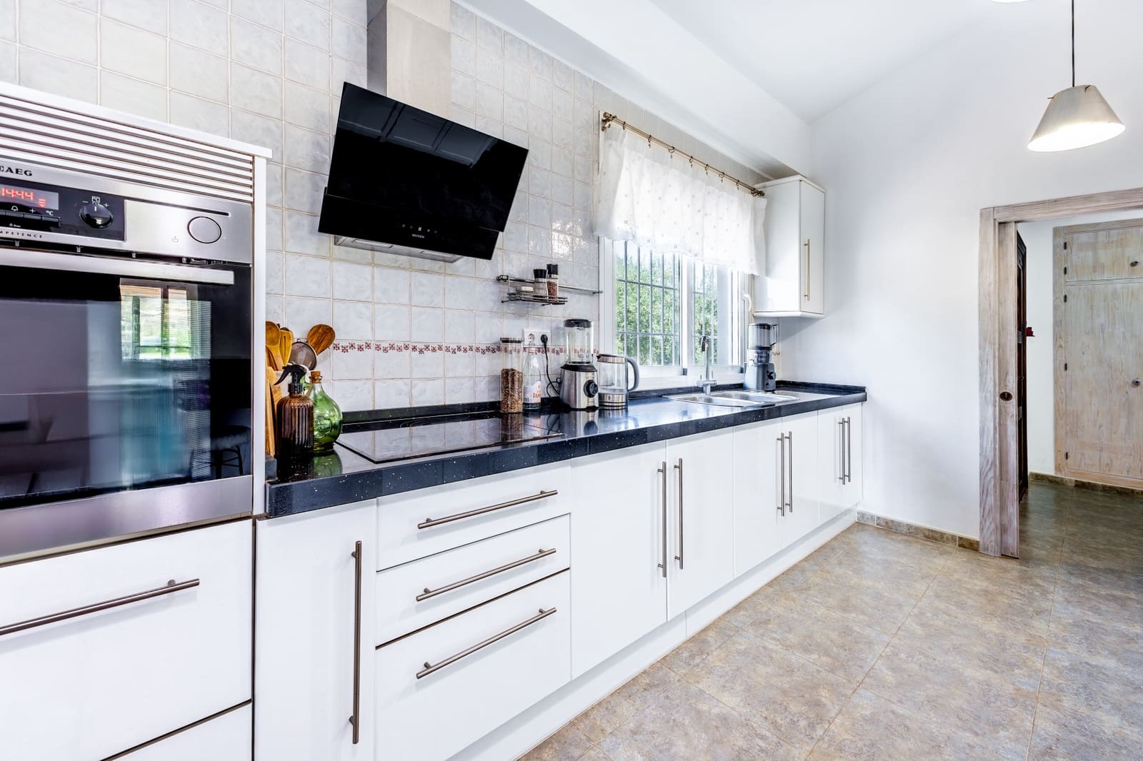 3 bedroom Villa for sale in Mijas with pool garage - € 1,450,000 (Ref: 9385430)