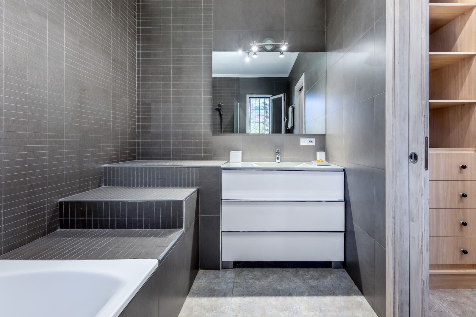 3 bedroom Villa for sale in Mijas with pool garage - € 1,450,000 (Ref: 9385430)