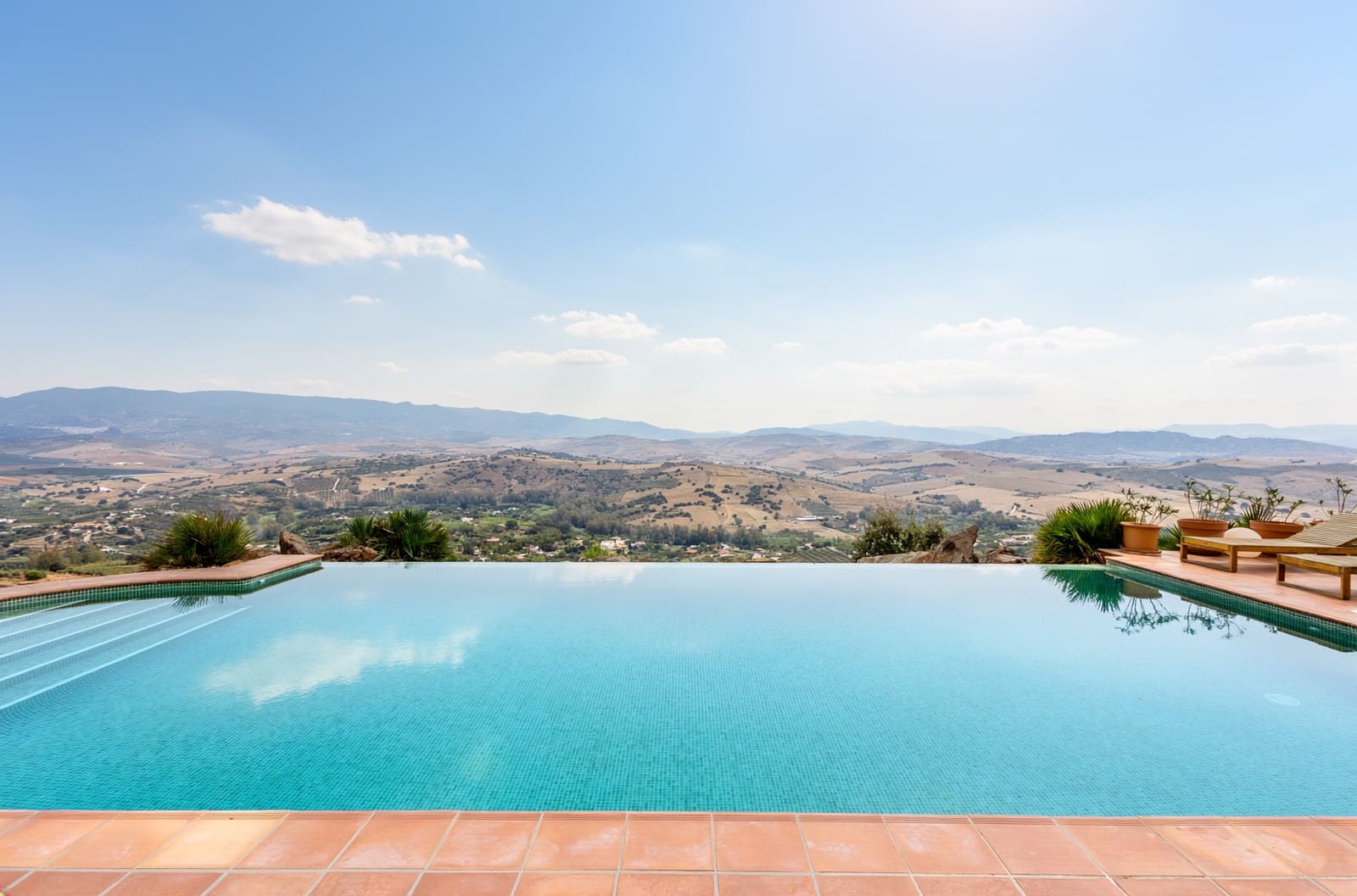 4 sypialnia Willa na sprzedaż w Coin z basenem garażem - 1 195 000 € (Ref: 9385431)