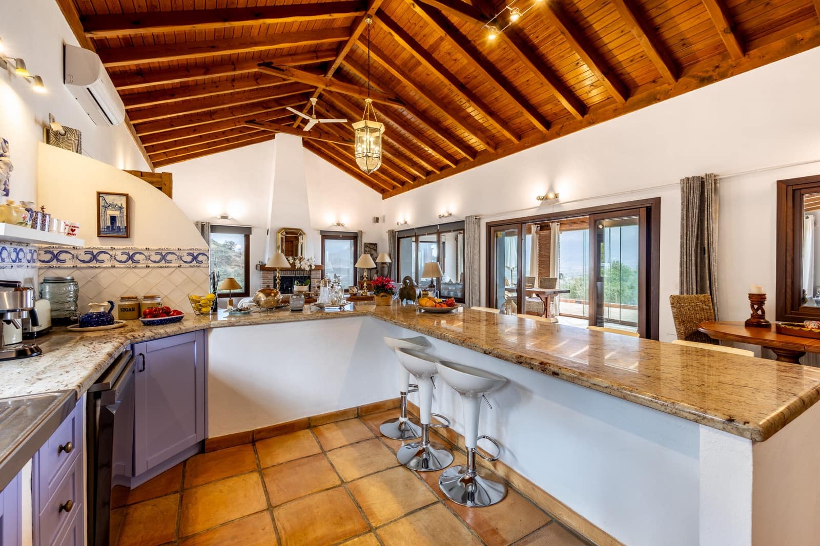 4 sypialnia Willa na sprzedaż w Coin z basenem garażem - 1 195 000 € (Ref: 9385431)