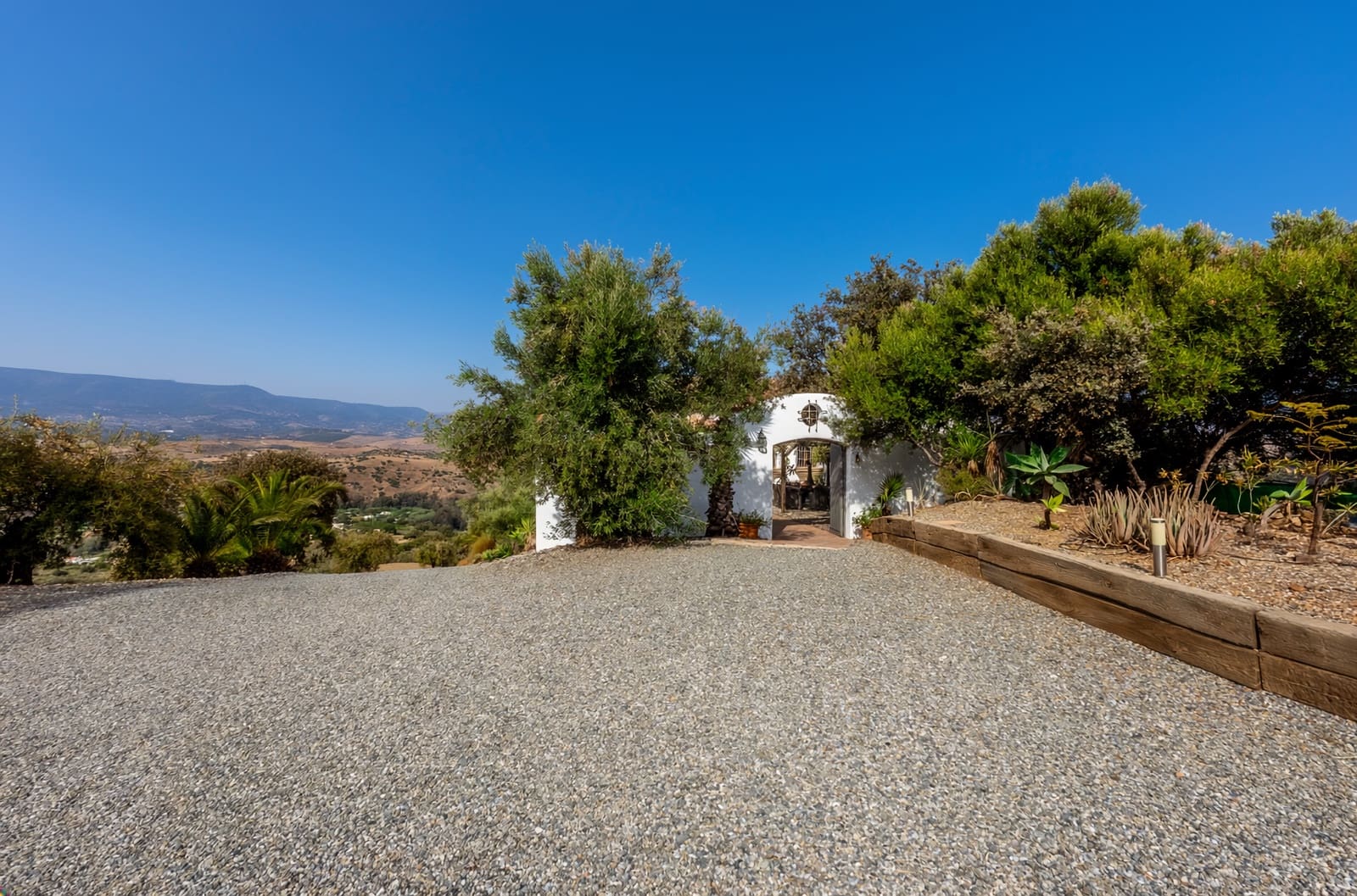 4 sypialnia Willa na sprzedaż w Coin z basenem garażem - 1 195 000 € (Ref: 9385431)