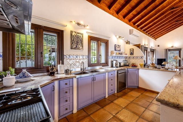 4 slaapkamer Villa te koop in Coín met zwembad garage - € 1.195.000 (Ref: 9385431)