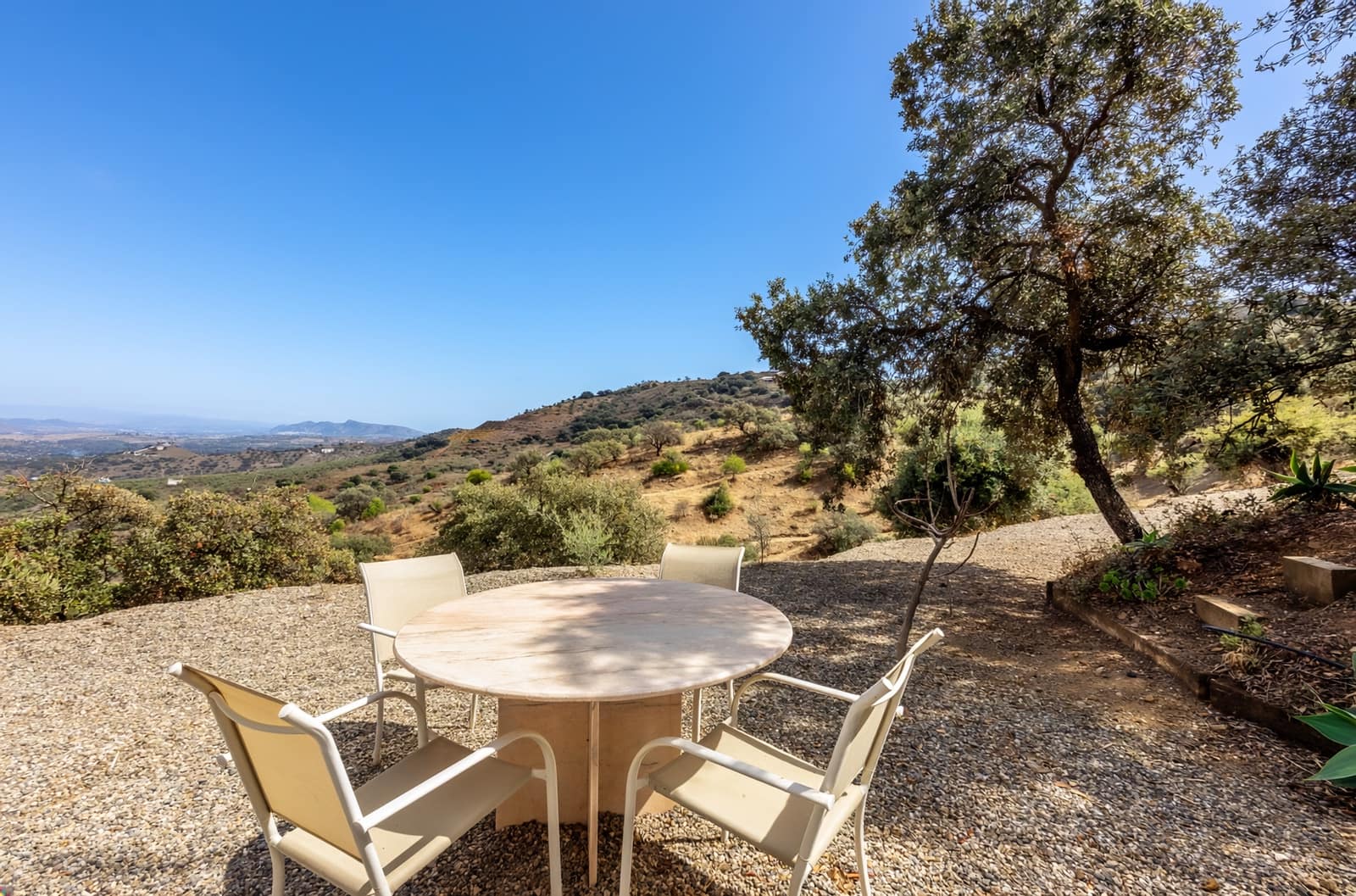 4 sypialnia Willa na sprzedaż w Coin z basenem garażem - 1 195 000 € (Ref: 9385431)