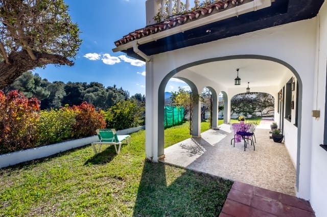 6 makuuhuone Maalaistalo myytävänä paikassa Alhaurín el Grande mukana uima-altaan 
autotalli - 625 000 € (Ref: 9385432)