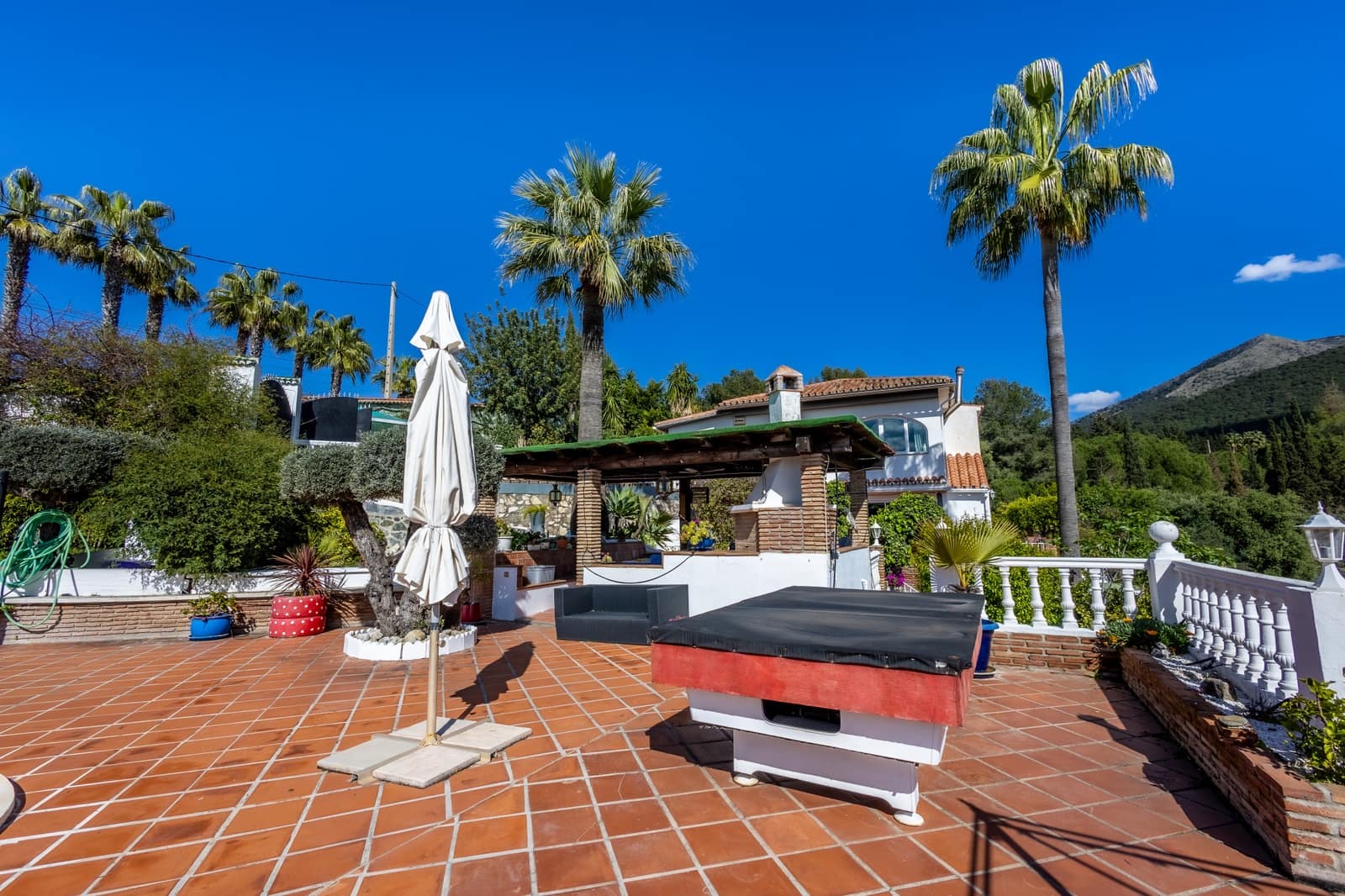 6 bedroom Finca/Country House for sale in Alhaurin el Grande with pool garage - € 625,000 (Ref: 9385432)