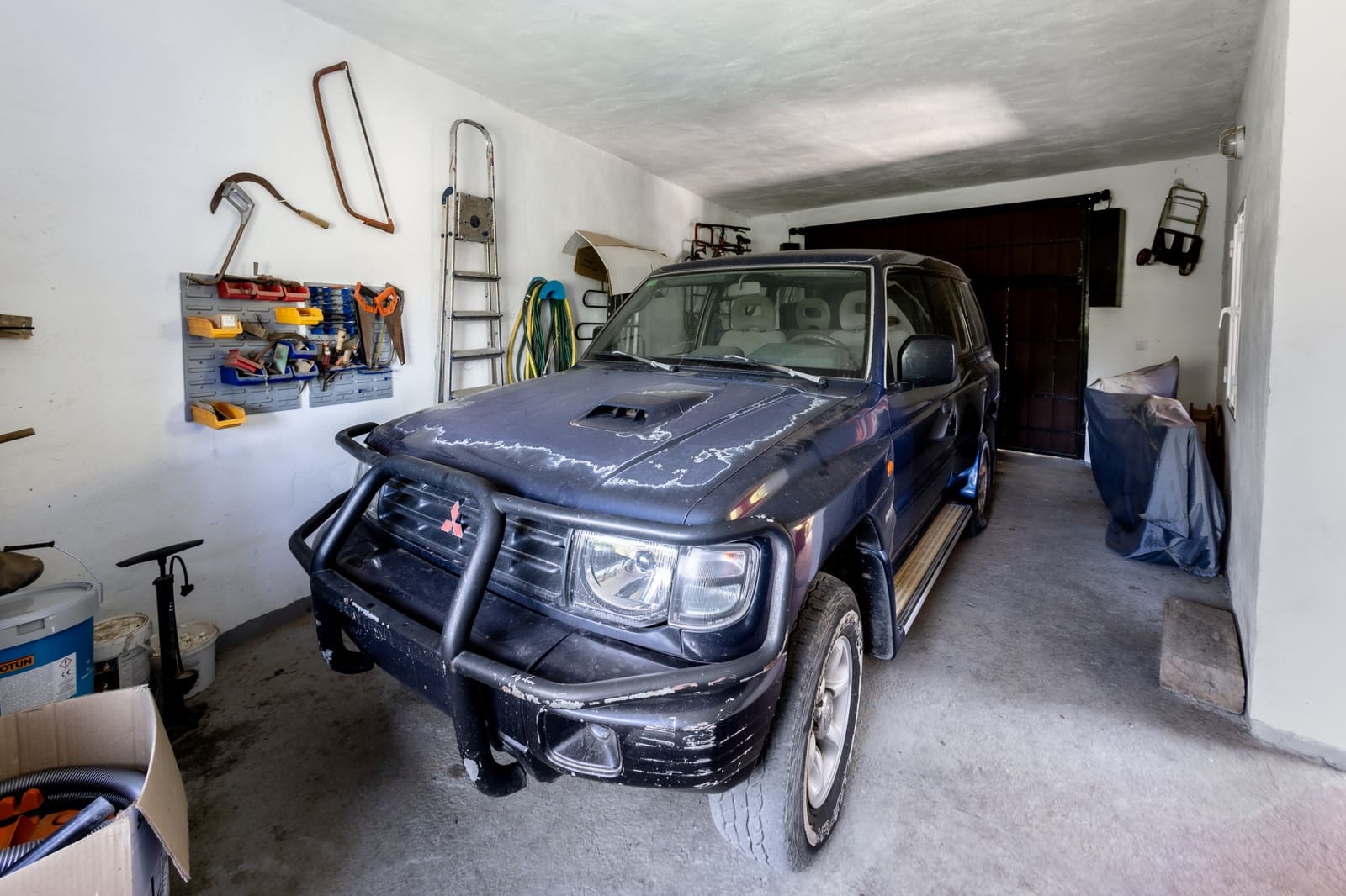 3 makuuhuone Huvila myytävänä paikassa Alhaurin el Grande mukana uima-altaan 
autotalli - 680 000 € (Ref: 9387801)