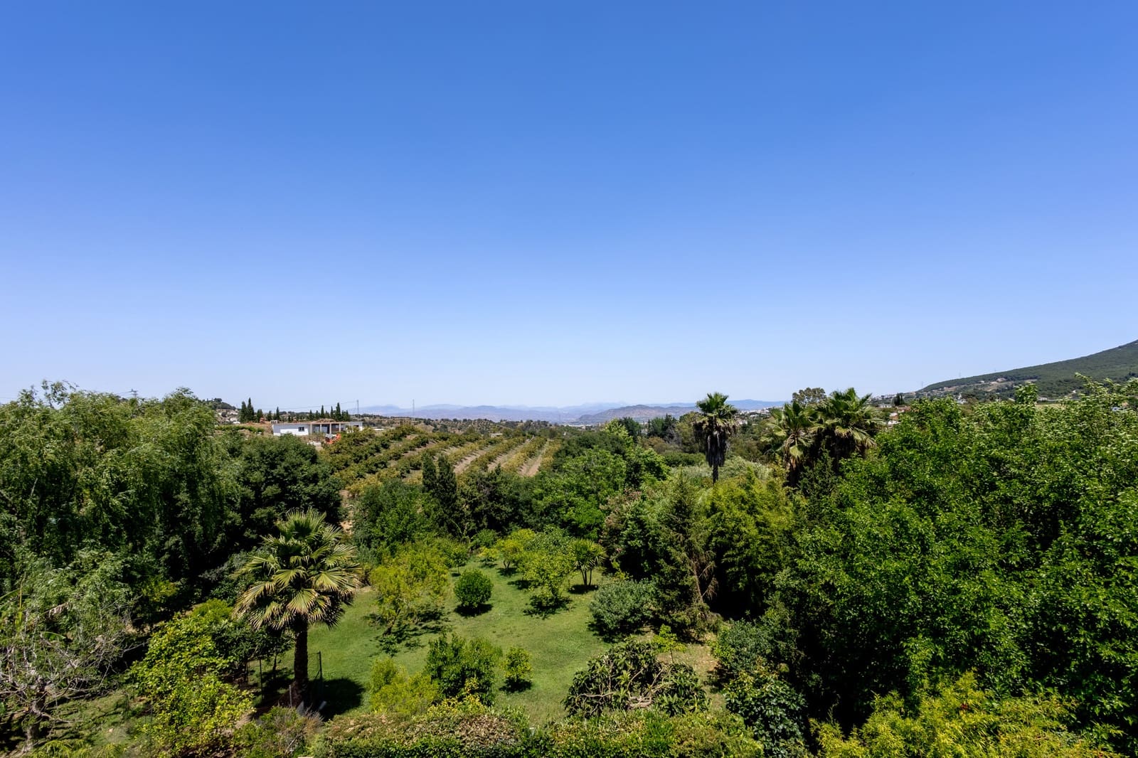 3 makuuhuone Huvila myytävänä paikassa Alhaurin el Grande mukana uima-altaan 
autotalli - 680 000 € (Ref: 9387801)